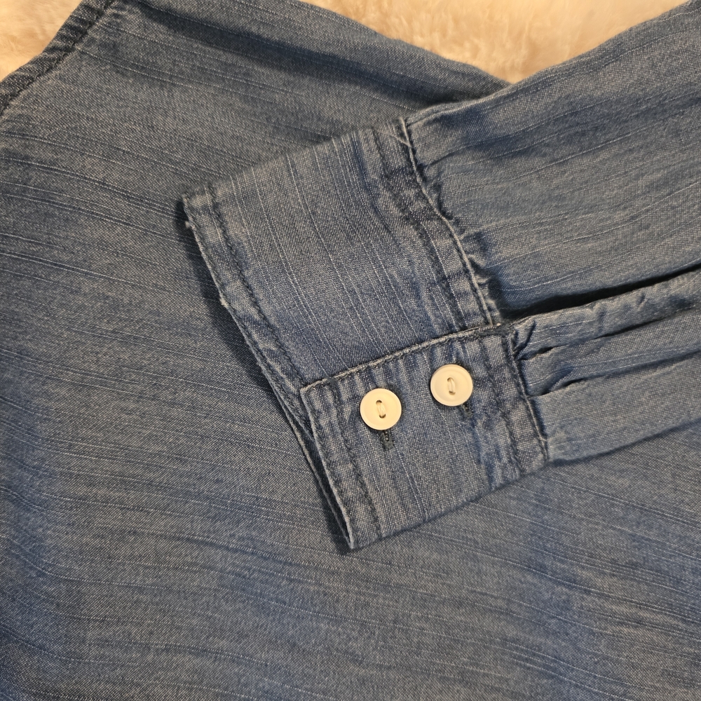 St. John's Bay Blue Denim Button-Down Shirt NWT Sz L - Picture 5 of 7